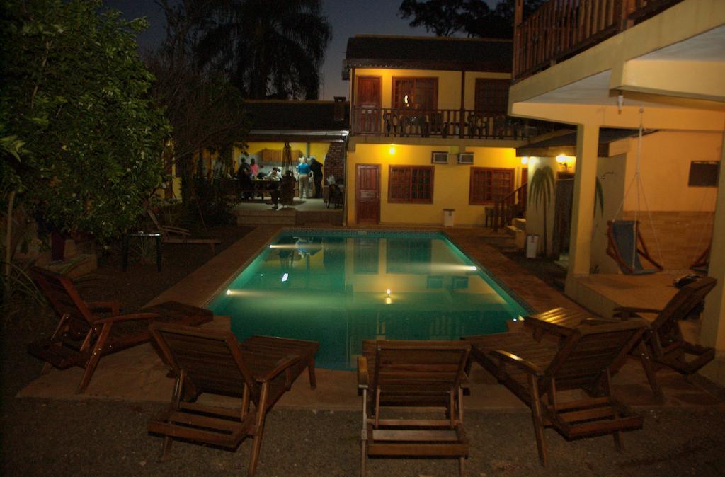 Hostel Peter Pan Puerto Iguazu Exterior photo
